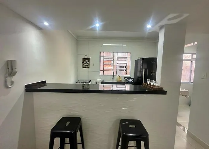 Lindo Apartamento enseada locação Guarujá